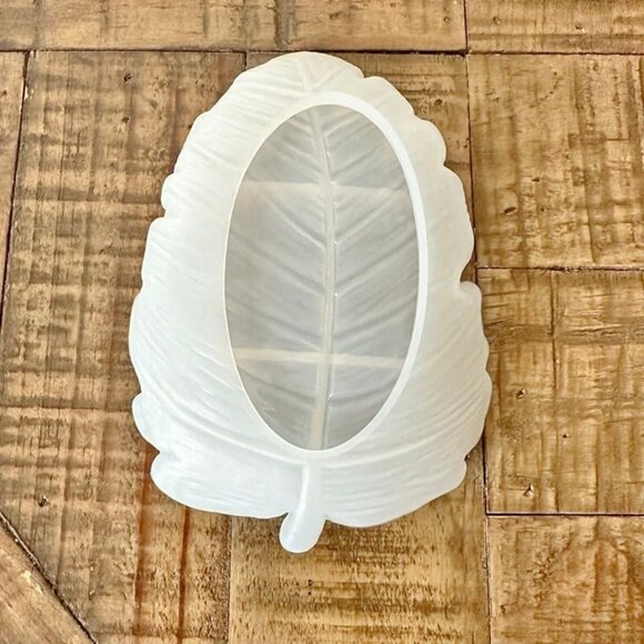 Leaf Dish Tray Silicone Mold - Picture 2 of 4